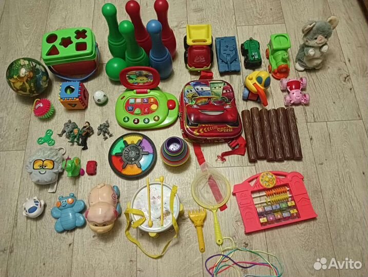 Развивающие игрушки пакетом