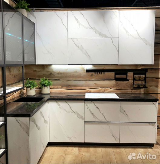 Кухонный гарнитур на заказ под ключ