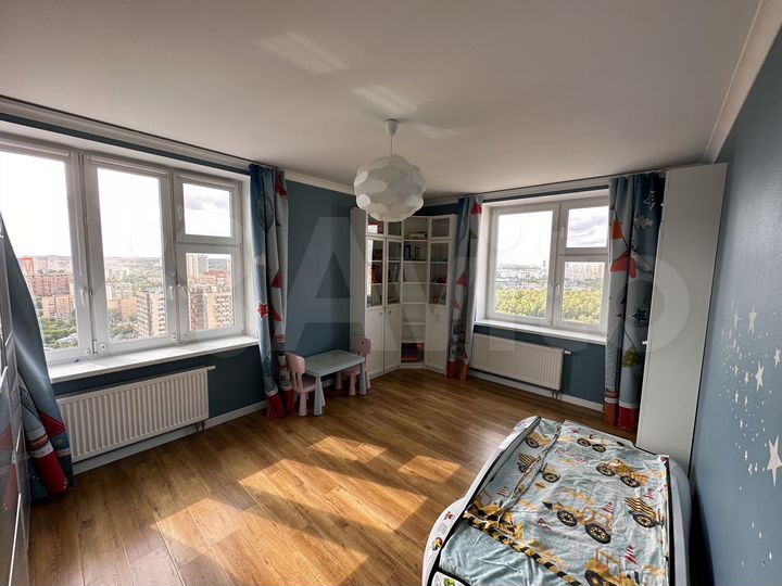 4-к. квартира, 79 м², 33/45 эт.