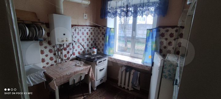 2-к. квартира, 42 м², 1/3 эт.