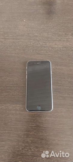 Телефон iPhone 6