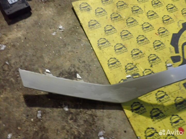 Накладка переднего бампера VAZ LADA X-Ray 2016)