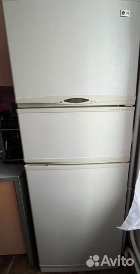 Холодильник бу LG