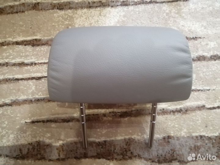 Подушка подголовника BMW