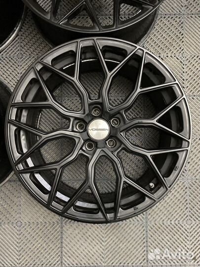 Комплект крутых Vossen R19