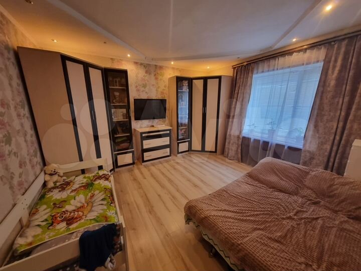 2-к. квартира, 52 м², 1/1 эт.