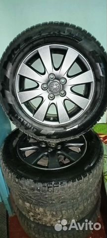 Литые диски R16 на камри с зимней резиной Пирелли