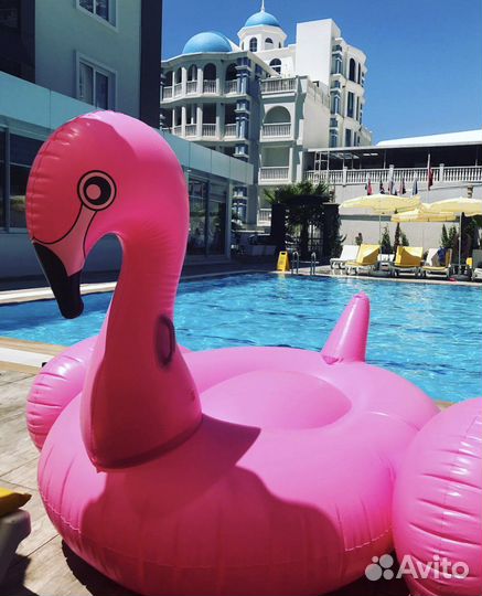 Надувной фламинго розовый большой