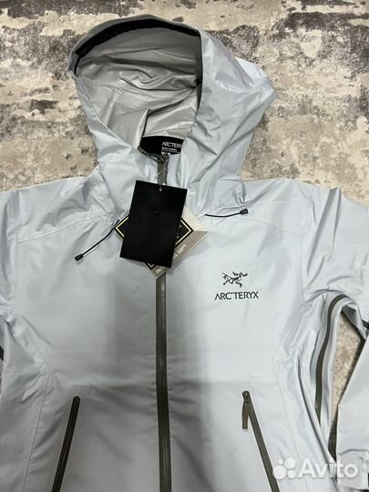 Куртка ветровка Arcteryx Beta SV