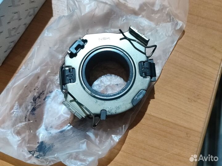 Подшипник выжимной Aisin BT060