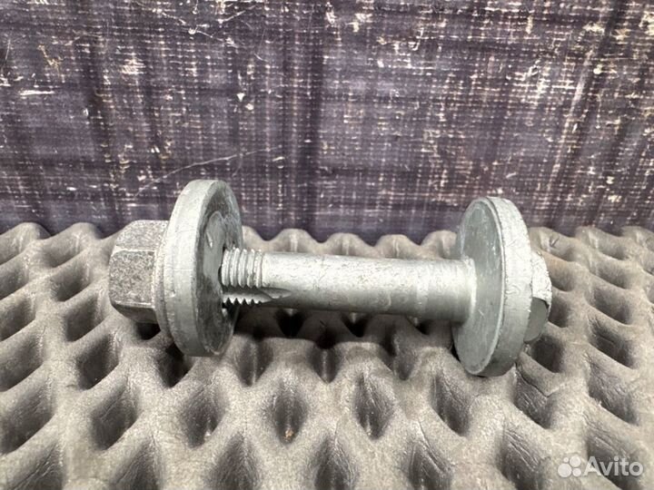 Болт развальный Bmw X5 E53 M54 2006