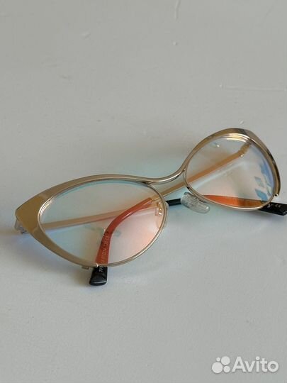 Солнцезащитные очки