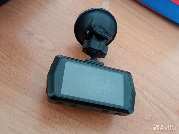 Видеорегистраторы Dexp mod Z8 и Treelogic