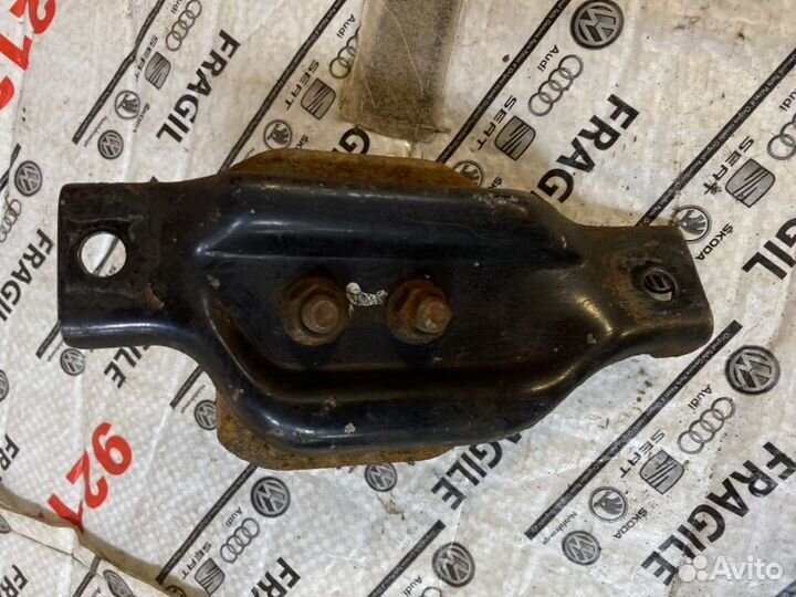 Подушка двигателя Subaru Legacy B11 1993-1998