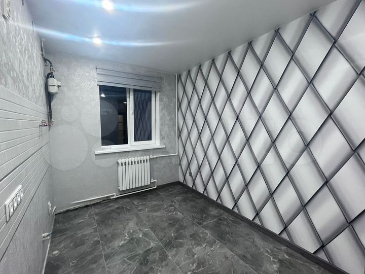 2-к. квартира, 53 м², 1/2 эт.