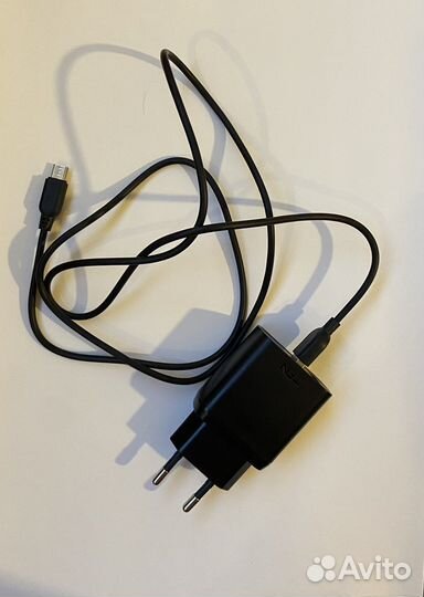 Планшет Samsung SM-t555