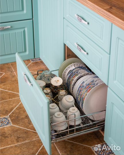 Кухонный гарнитур на заказ (нестандарт)