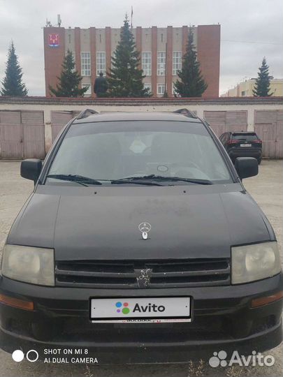 Mitsubishi Space Runner 2.4 AT, 2000, 335 000 км