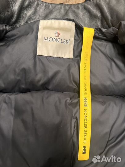 Пуховик moncler