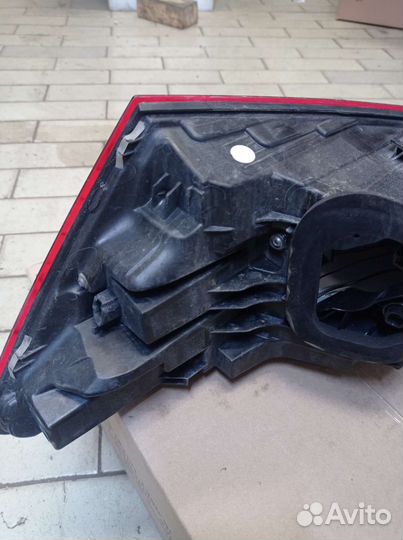 Фонарь задний левый skoda kodiak 565945207a