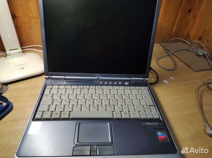 Fujitsu Siemens с док-станцией