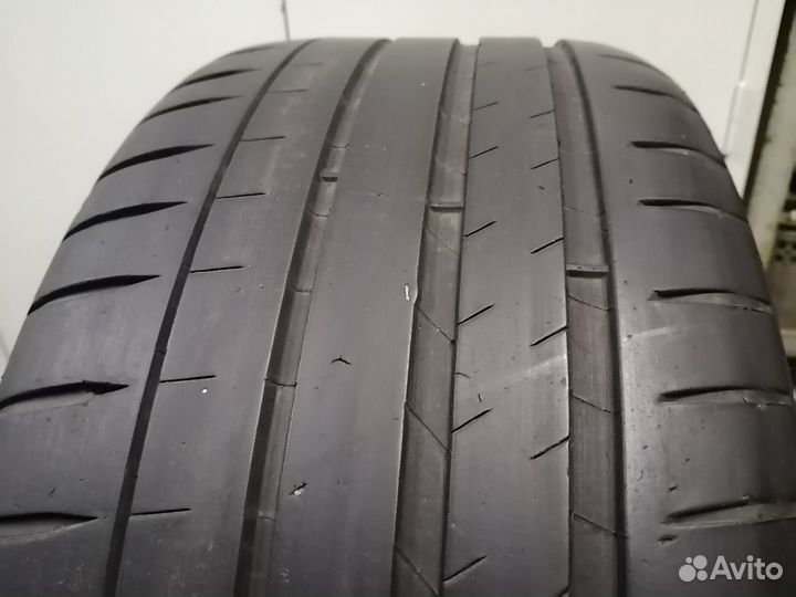 Michelin Pilot Sport 4 S 235/40 R18 93Y