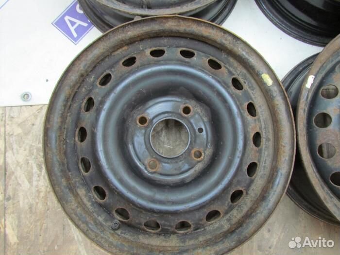 Диски Nissan R15 Штампованные 4x114.3 J5.5 BD