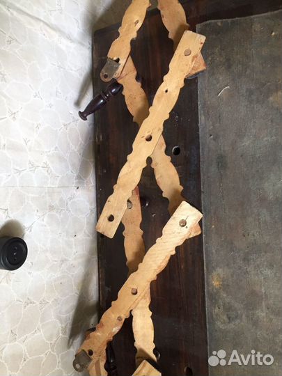 Маленькая складная вешалка