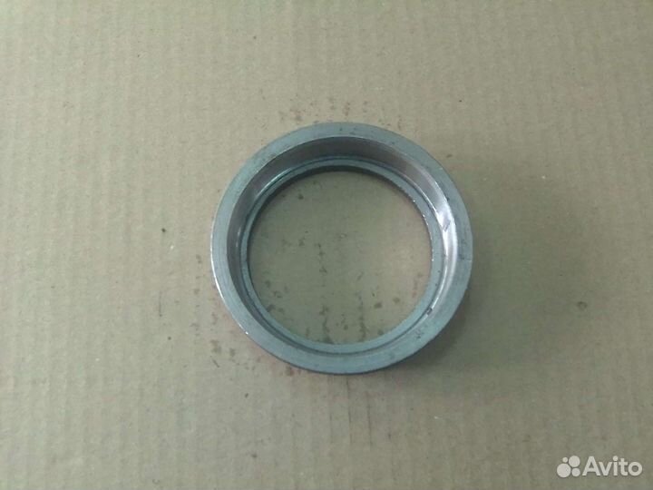 Стакан опорный подшипника вторичного вала кпп