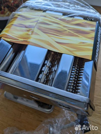 Машинка для приготовления пасты