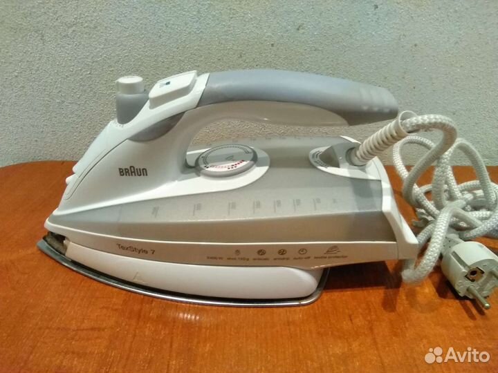 Утюг Braun