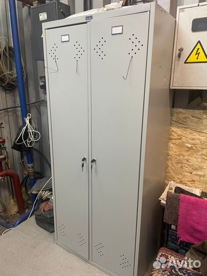 Шкаф металлический для раздевалок Стандарт LS-21-8