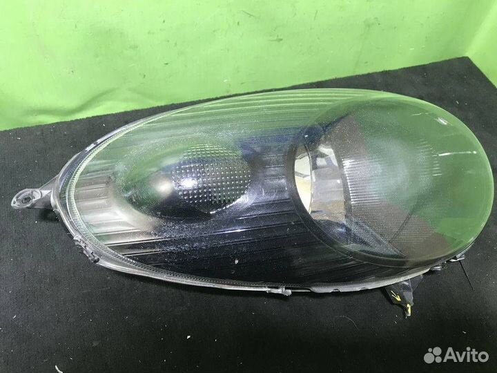 Фара правая галоген Nissan Мicra 3 K12 2002-201