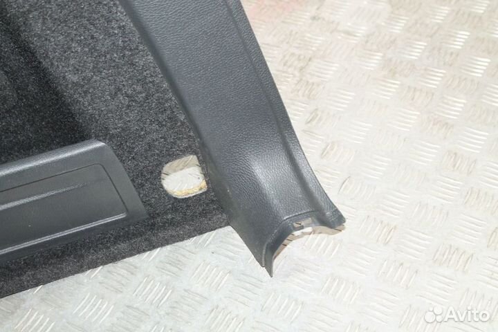 Обшивка багажника правая Volkswagen Passat B6