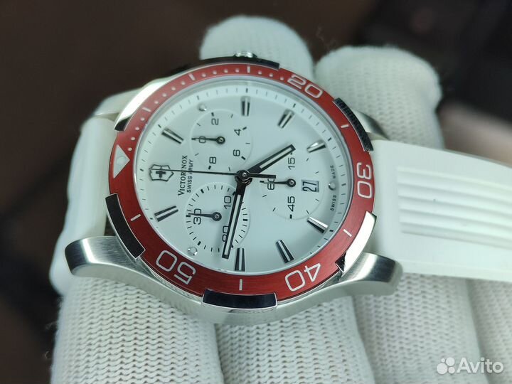 Victorinox Swiss Army 241504 Alliance White Chrono