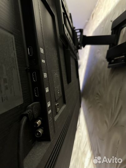 Самсунг UE65AU 7100