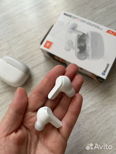 Беспроводные наушники Jbl Wave 200tws