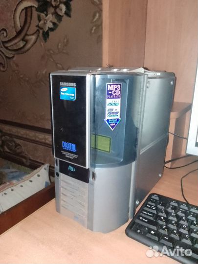 Музыкальный центр