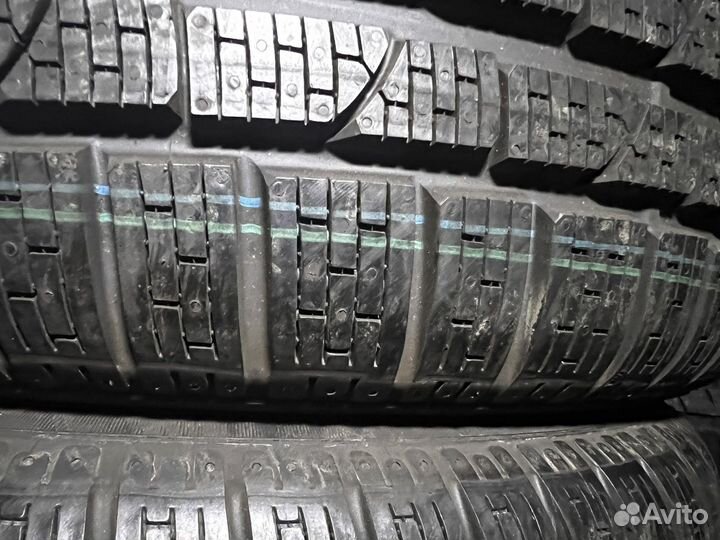 Pirelli Winter Sottozero 240 Serie II 225/45 R18