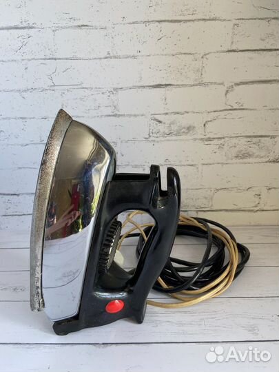 Утюг СССР электрический