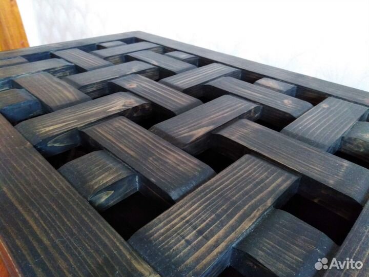 Сундук с плетеной крышкой из массива сосны