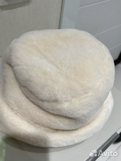 Шляпа bershka теплая