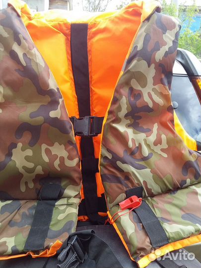 Спасательный жилет