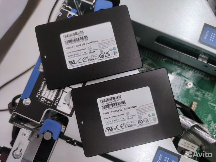 Жёсткий диск Samsung 960gb PM883 SATA