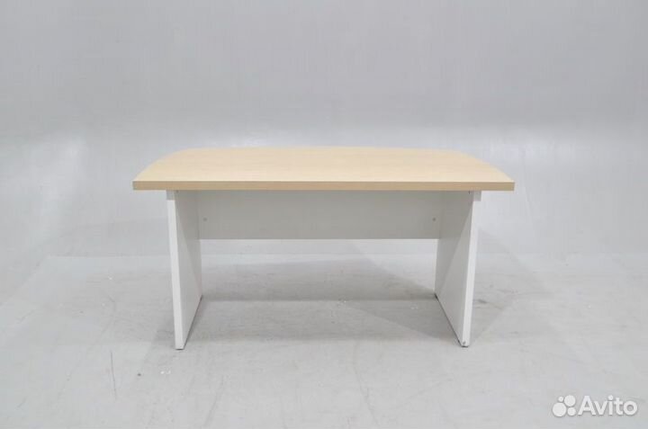 Письменный стол офисный