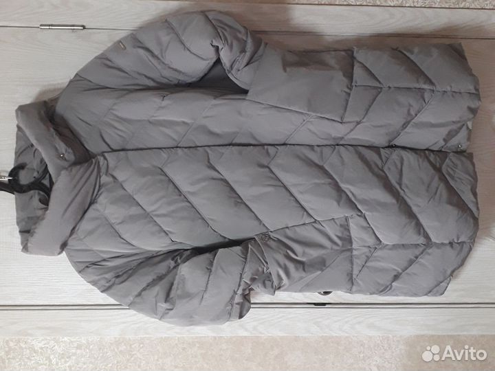 Пуховик женский.58-62раз.очень тёплый и лёгкая