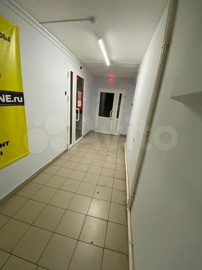 Помещения 18.7 м² и 147 м²