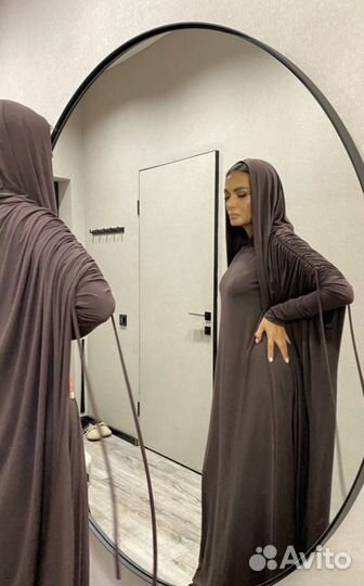 Абая, мантия с кулисками