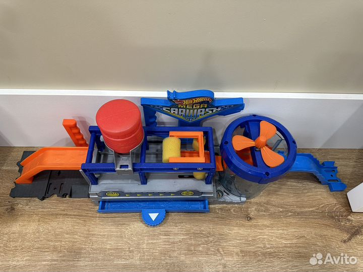Трек hot wheels автомойка
