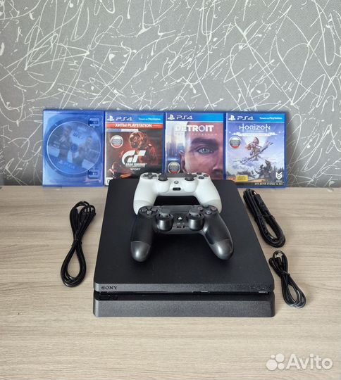 Sony PS4 Slim 1 Tb + 2 геймпада + Игры